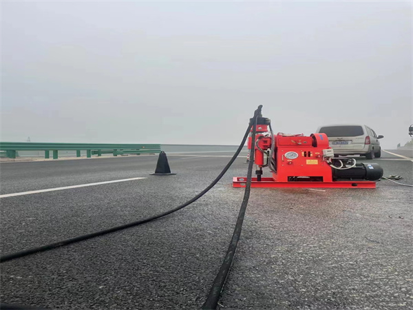 临淄马路路基路面开裂下沉注浆加固灌浆